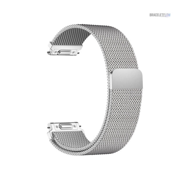 Accessoire élégant, bracelet 18mm en acier milanais